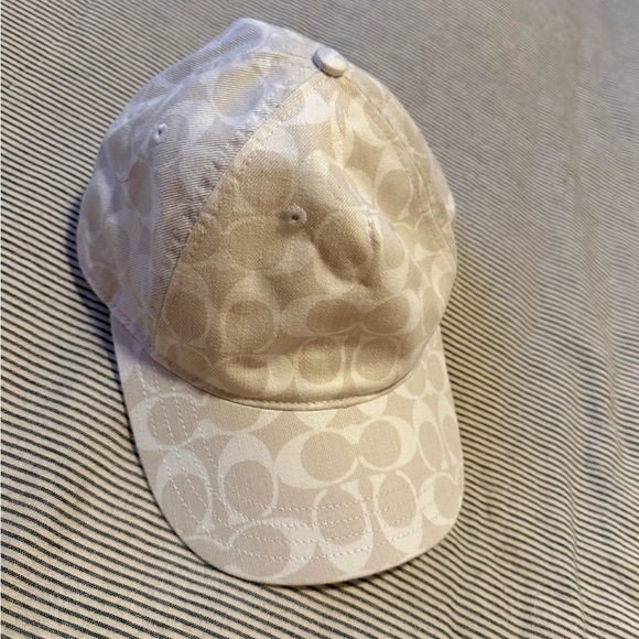 Coach Cream Signature Cap main image 10